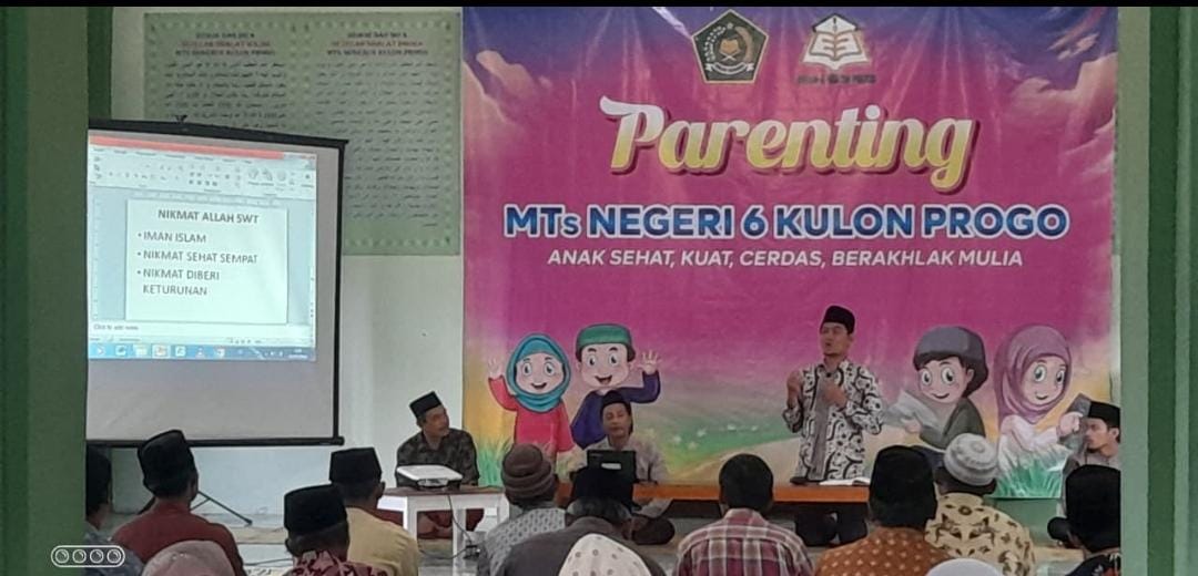 Bijak Sikapi Karakter Anak Jadi Fokus Pengajian Parenting MTsN 6 Kulon Progo